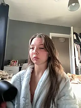 Snapshot of Bellesweett chatting on April 6, 2026, 5:14 pm Bellesweett online show from April 6, 2026, 5:14 pm