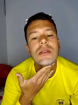 Snapshot of Ferrandiz23 chatting on February 24, 2026, 9:13 pm Ferrandiz23 online show from February 24, 2026, 9:13 pm