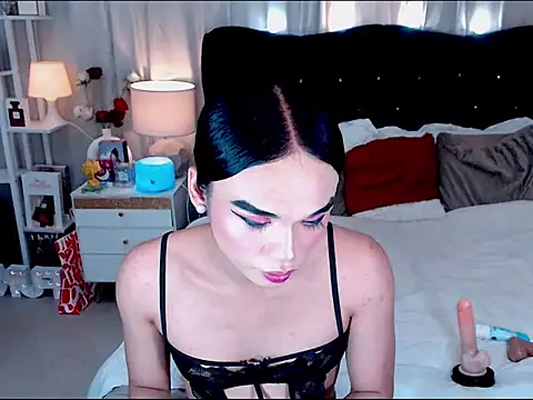 Snapshot of YzaHellsex chatting on April 4, 2026, 2:58 pm YzaHellsex online show from April 4, 2026, 2:58 pm