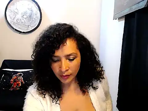 Snapshot of Nerea_Boolsara8 chatting on April 28, 2026, 4:39 am Nerea Boolsara8 online show from April 28, 2026, 4:39 am