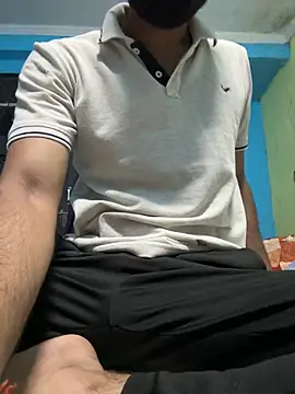 mightyythorrrr online show from June 19, 2026, 1:04 pm