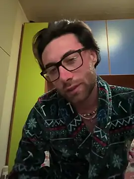 Snapshot of neutro1122 chatting on February 21, 2026, 10:22 pm neutro1122 online show from February 21, 2026, 10:22 pm