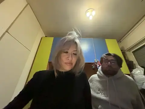 Snapshot of neutro1122 chatting on February 24, 2026, 11:36 pm neutro1122 online show from February 24, 2026, 11:36 pm