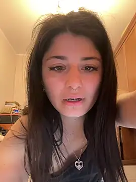 maryzoe05 online show from April 5, 2026, 3:53 pm