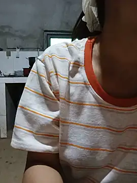 hd love69 online show from May 21, 2026, 3:57 am