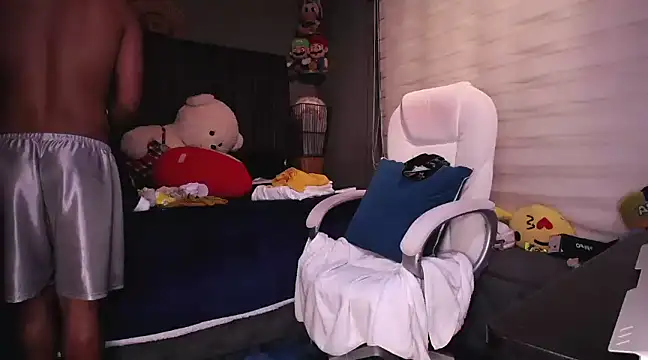 dirty 27cms online show from February 19, 2025, 5:49 pm