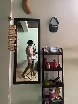 Snapshot of AnelimDagota_ chatting on April 6, 2026, 11:44 am AnelimDagota online show from April 6, 2026, 11:44 am