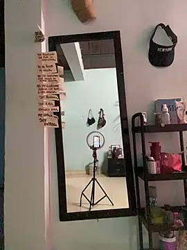 Snapshot of AnelimDagota_ chatting on April 13, 2026, 11:48 am AnelimDagota online show from April 13, 2026, 11:48 am