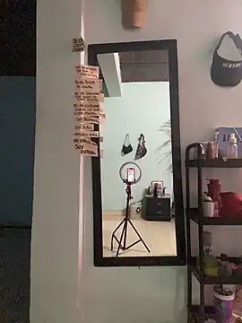 Snapshot of AnelimDagota_ chatting on April 14, 2026, 11:49 am AnelimDagota online show from April 14, 2026, 11:49 am