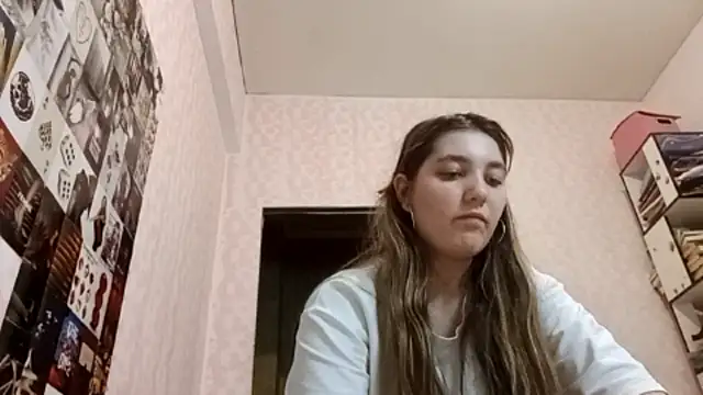 Snapshot of JanineThielman chatting on July 6, 2026, 12:46 pm JanineThielman online show from July 6, 2026, 12:46 pm