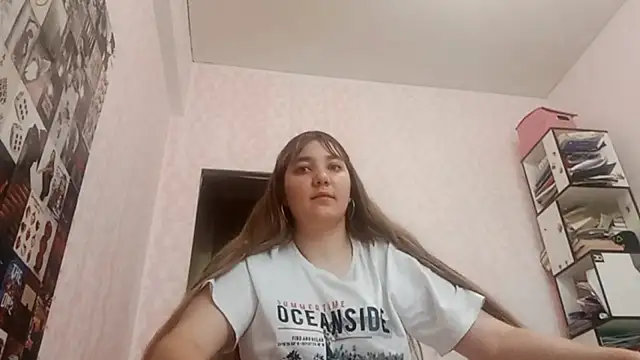 Snapshot of JanineThielman chatting on July 9, 2026, 5:22 am JanineThielman online show from July 9, 2026, 5:22 am