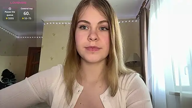 Snapshot of Amy_Maev chatting on April 23, 2026, 12:29 pm Amy Maev online show from April 23, 2026, 12:29 pm