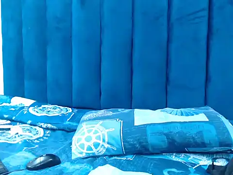 Snapshot of CreamyTea chatting on March 4, 2026, 6:41 am CreamyTea online show from March 4, 2026, 6:41 am