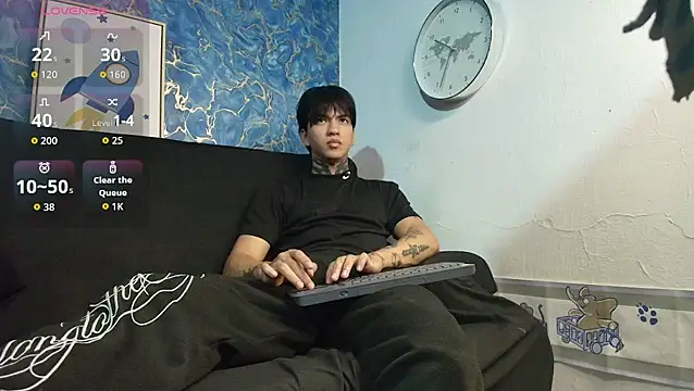 Snapshot of Tessarion_Black chatting on May 7, 2026, 4:29 am Tessarion Black online show from May 7, 2026, 4:29 am