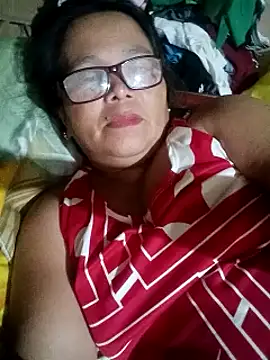 Flowerblossom123 online show from April 26, 2026, 11:30 am