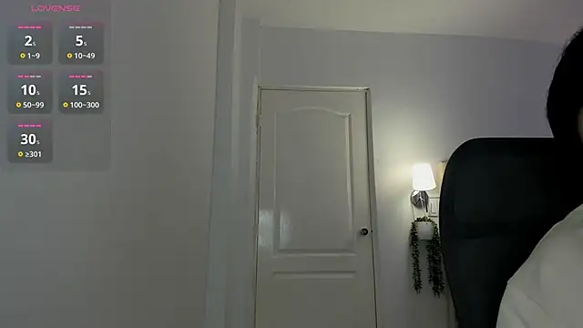 Yasmin cute online show from March 24, 2026, 8:25 pm