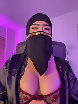 Snapshot of Yasmin_cute chatting on July 9, 2026, 2:43 pm Yasmin cute online show from July 9, 2026, 2:43 pm