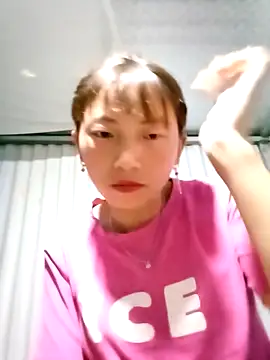 Xuka-xx online show from February 24, 2026, 1:20 pm