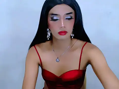 Snapshot of Queeny_Cassandra chatting on May 4, 2026, 5:58 am Queeny Cassandra online show from May 4, 2026, 5:58 am