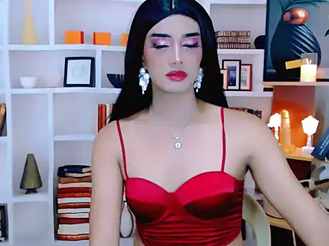 Snapshot of Queeny_Cassandra chatting on May 7, 2026, 6:08 am Queeny Cassandra online show from May 7, 2026, 6:08 am