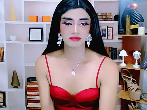 Snapshot of Queeny_Cassandra chatting on May 13, 2026, 6:22 am Queeny Cassandra online show from May 13, 2026, 6:22 am