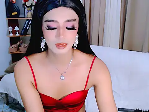 Snapshot of Queeny_Cassandra chatting on May 24, 2026, 6:29 am Queeny Cassandra online show from May 24, 2026, 6:29 am