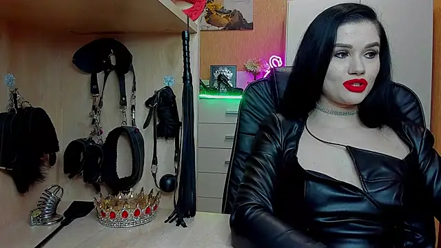 KristiTopxx online show from April 30, 2026, 7:53 pm