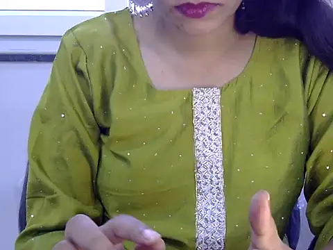 Neha Sharma2 online show from May 28, 2026, 10:56 am