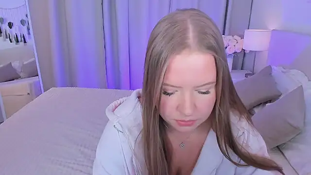 Snapshot of Arya_Thomas chatting on March 9, 2026, 9:30 pm Arya Thomas online show from March 9, 2026, 9:30 pm