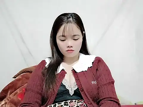 Kitty-lick online show from March 11, 2026, 1:00 am