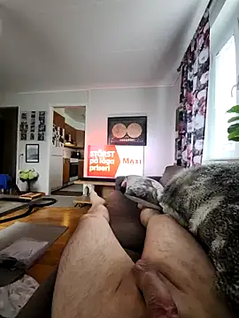 Snapshot of swecockforhead chatting on March 15, 2026, 10:10 am swecockforhead online show from March 15, 2026, 10:10 am