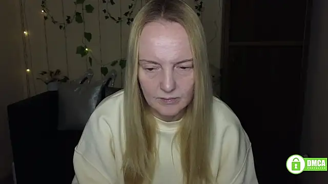 Snapshot of Bella_soulmate chatting on March 16, 2026, 6:28 am Bella soulmate online show from March 16, 2026, 6:28 am