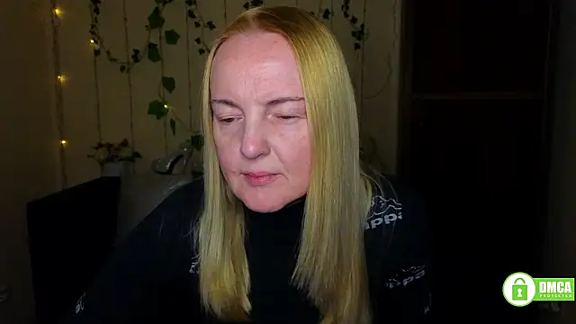 Snapshot of Bella_soulmate chatting on March 21, 2026, 12:32 pm Bella soulmate online show from March 21, 2026, 12:32 pm