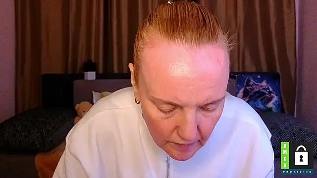 Snapshot of Bella_soulmate chatting on April 1, 2026, 1:41 pm Bella soulmate online show from April 1, 2026, 1:41 pm