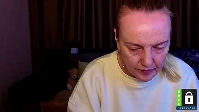 Snapshot of Bella_soulmate chatting on April 5, 2026, 11:29 am Bella soulmate online show from April 5, 2026, 11:29 am