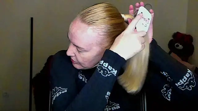 Snapshot of Bella_soulmate chatting on April 7, 2026, 5:30 am Bella soulmate online show from April 7, 2026, 5:30 am