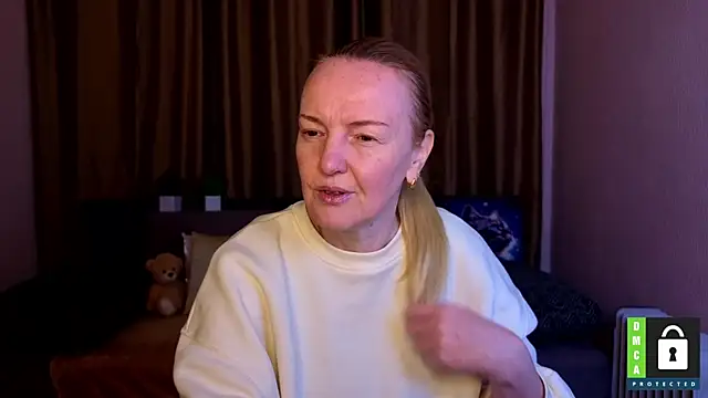 Snapshot of Bella_soulmate chatting on April 12, 2026, 11:26 am Bella soulmate online show from April 12, 2026, 11:26 am