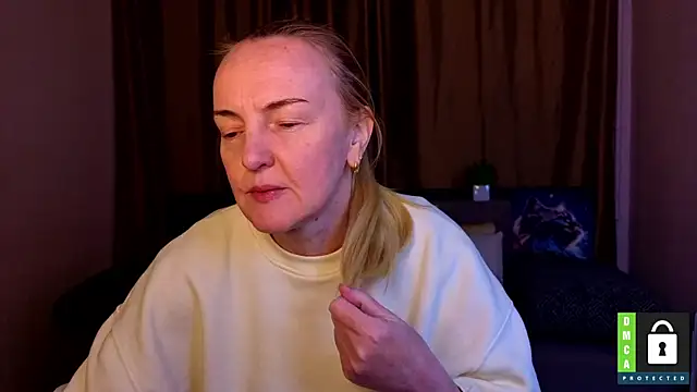 Snapshot of Bella_soulmate chatting on April 24, 2026, 11:23 am Bella soulmate online show from April 24, 2026, 11:23 am
