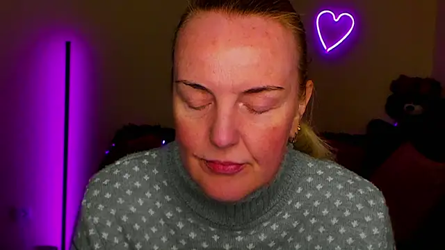 Snapshot of Bella_soulmate chatting on April 25, 2026, 1:41 pm Bella soulmate online show from April 25, 2026, 1:41 pm