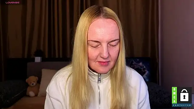 Snapshot of Bella_soulmate chatting on May 6, 2026, 5:25 am Bella soulmate online show from May 6, 2026, 5:25 am
