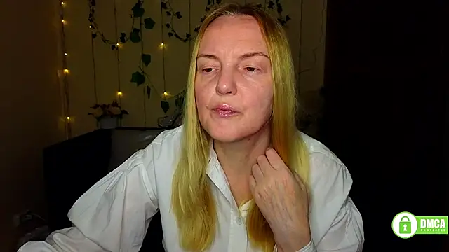 Snapshot of Bella_soulmate chatting on May 22, 2026, 5:25 am Bella soulmate online show from May 22, 2026, 5:25 am