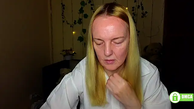 Snapshot of Bella_soulmate chatting on May 23, 2026, 5:45 am Bella soulmate online show from May 23, 2026, 5:45 am