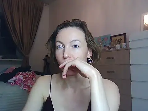 Snapshot of angelicfenix chatting on February 25, 2026, 4:05 pm angelicfenix online show from February 25, 2026, 4:05 pm