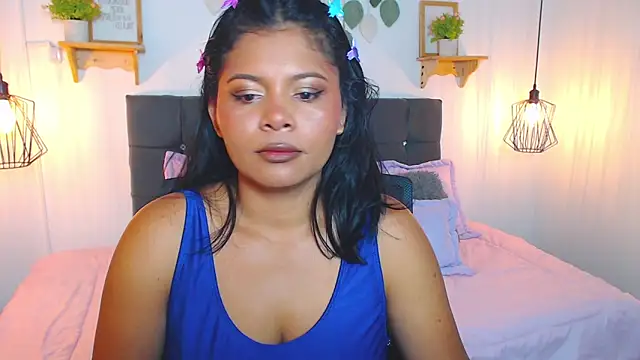 Snapshot of Emma_hassani chatting on February 28, 2026, 2:40 pm Emma hassani online show from February 28, 2026, 2:40 pm