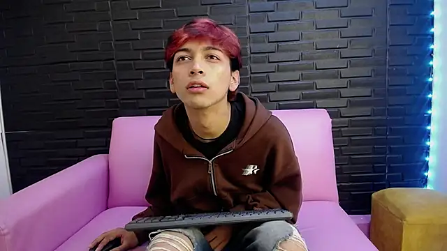 DanteLux online show from March 2, 2026, 2:57 pm