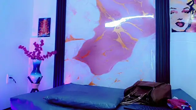 Snapshot of Valeria_Linares chatting on April 10, 2026, 3:34 am Valeria Linares online show from April 10, 2026, 3:34 am