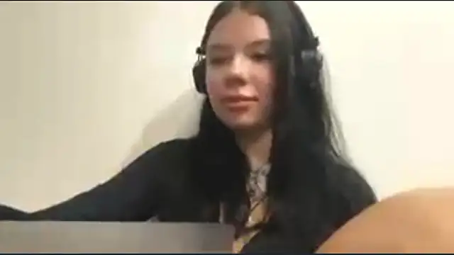 MichaeleStockon online show from February 24, 2026, 5:22 pm