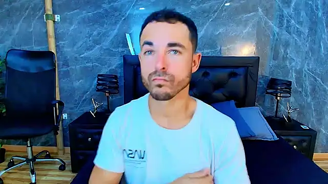 Adams Sanz online show from March 17, 2026, 7:39 pm