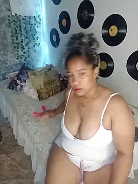 Snapshot of medusafox_ chatting on April 22, 2026, 4:48 am medusafox online show from April 22, 2026, 4:48 am