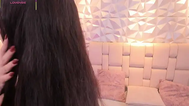 mell muller online show from April 7, 2026, 11:54 am